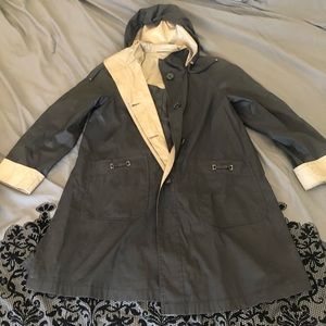 Gallery rain coat